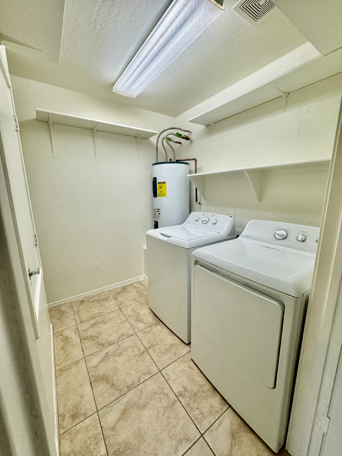 Desirable Scottsdale Condo in Prime Location property image