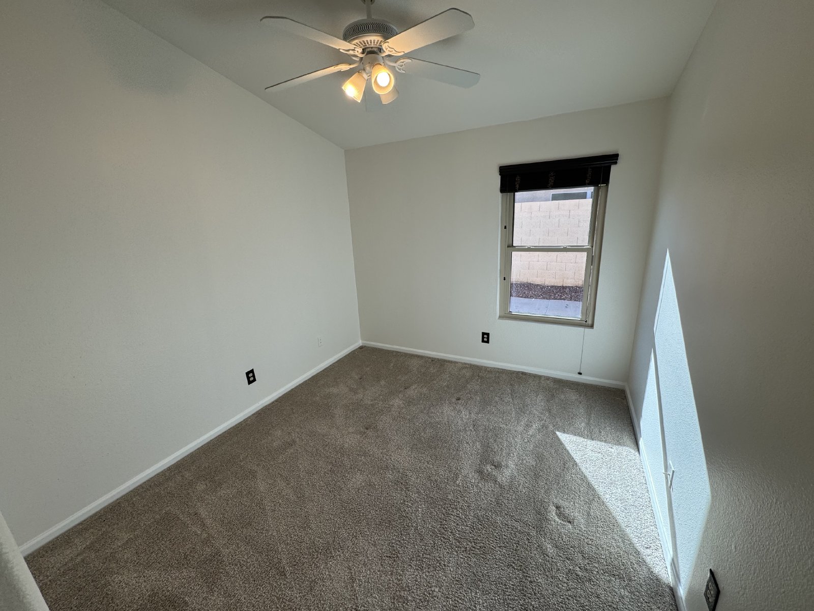 4 Bedroom home in Shadow Mountain Preserves property image