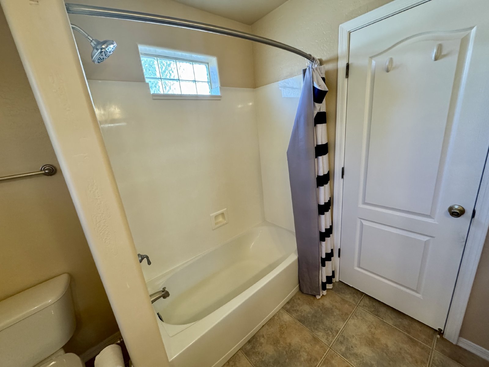 Close to Desert Ridge area! property image