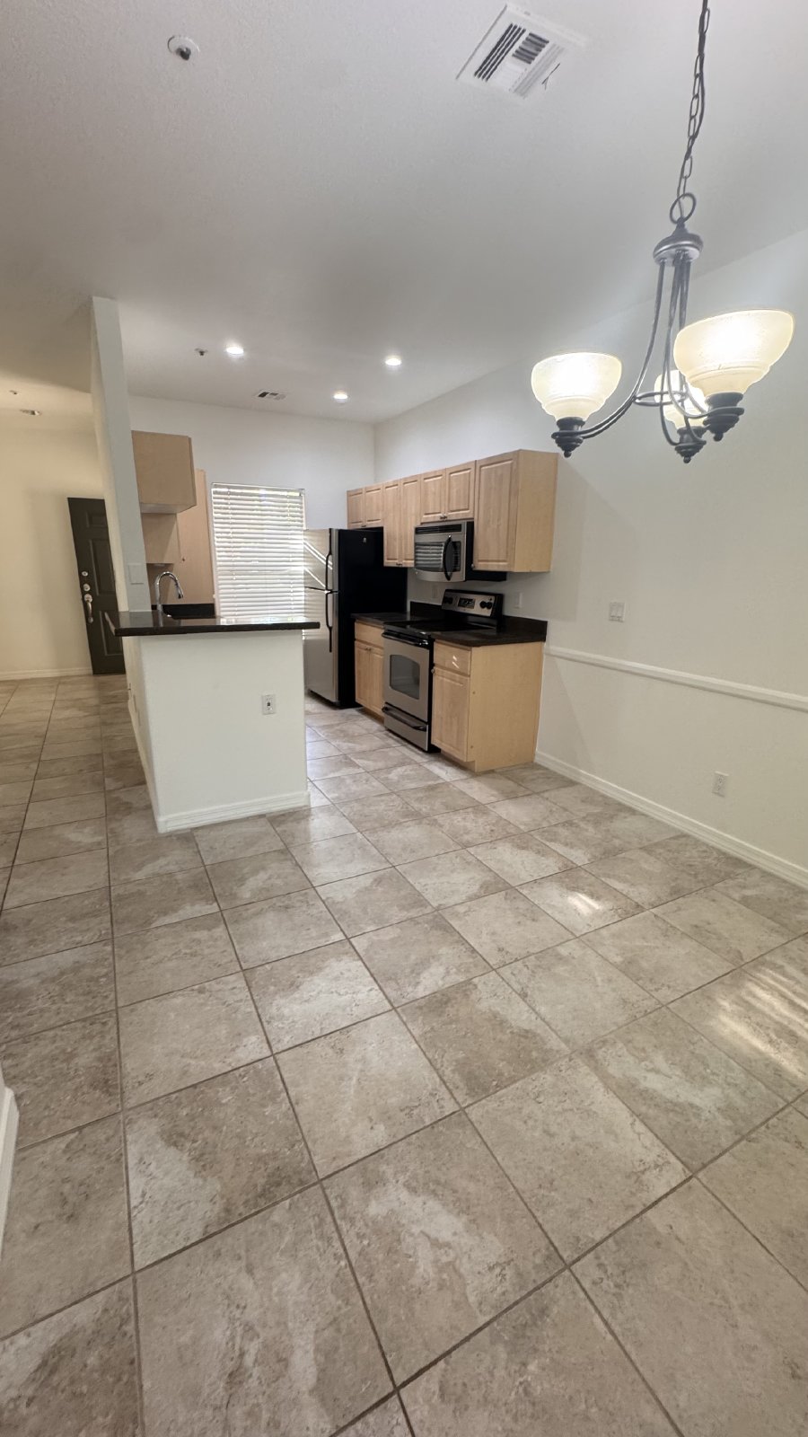 3 bedroom / 2 bathroom Apartment in North Scottsdale property image