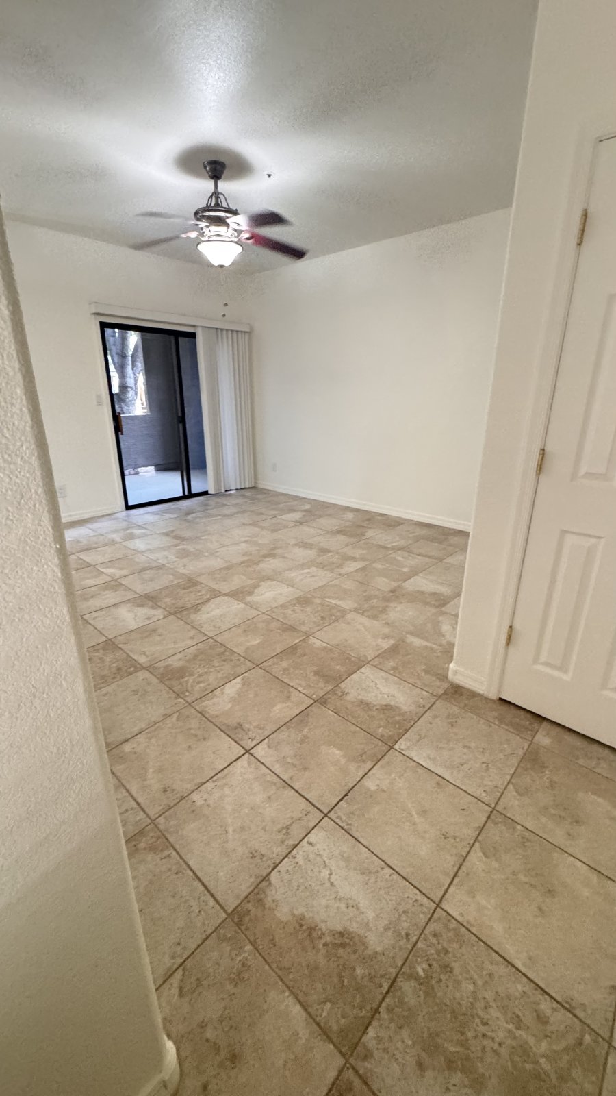 3 bedroom / 2 bathroom Apartment in North Scottsdale property image