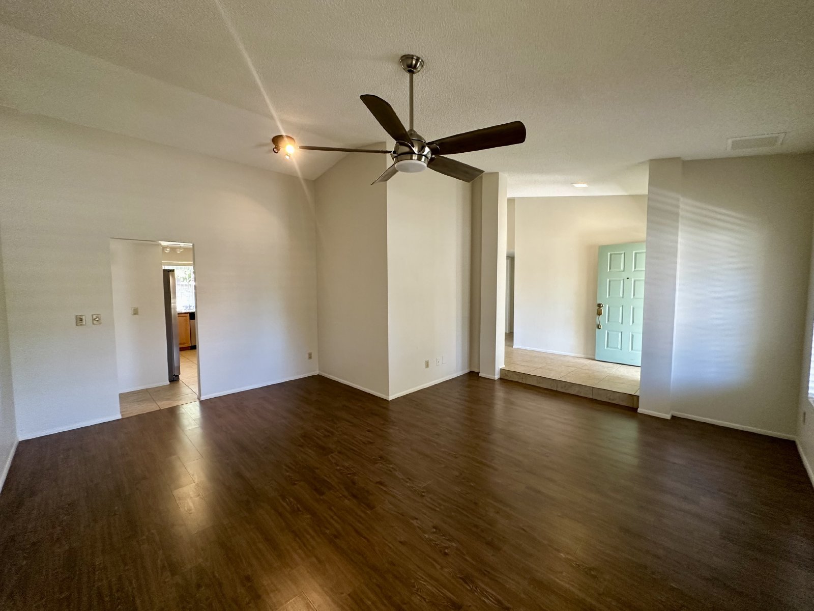 3b/2b close to Kierland Commons Mall! property image