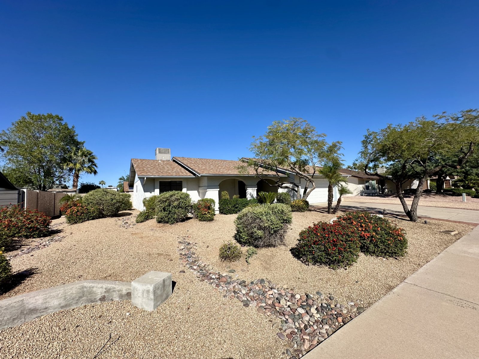 3b/2b close to Kierland Commons Mall! property image