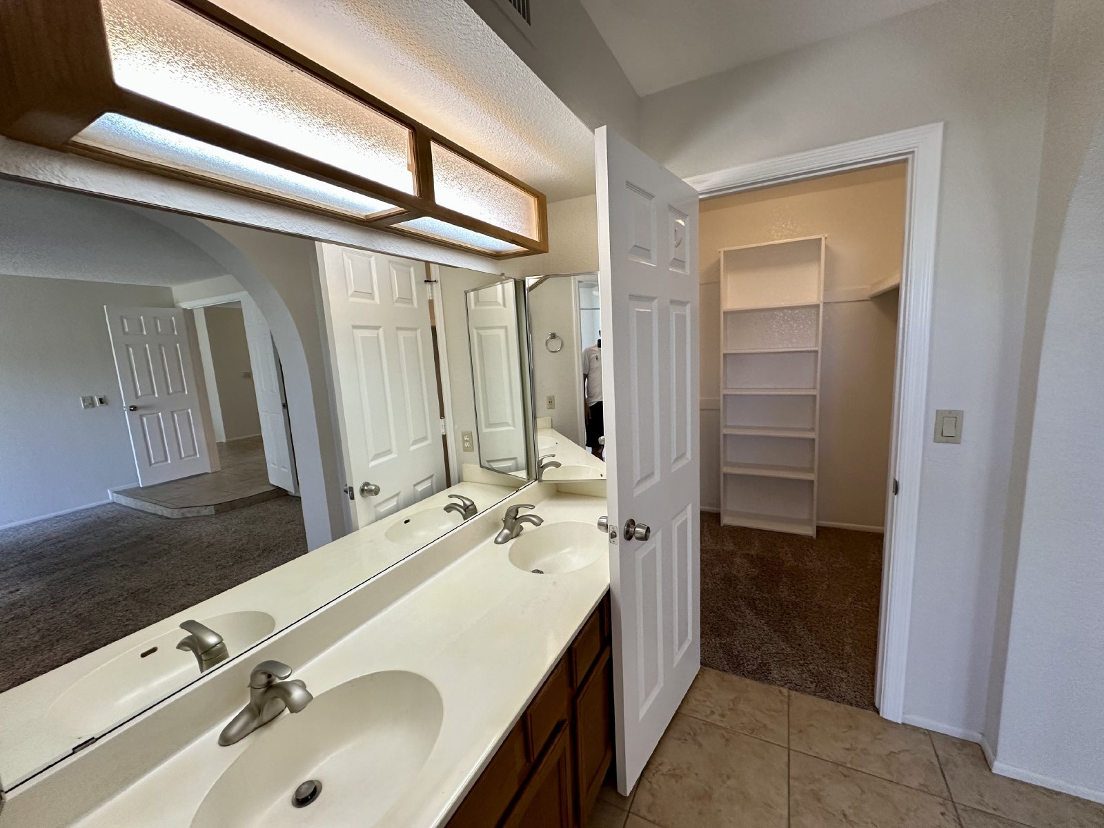 3b/2b close to Kierland Commons Mall! property image