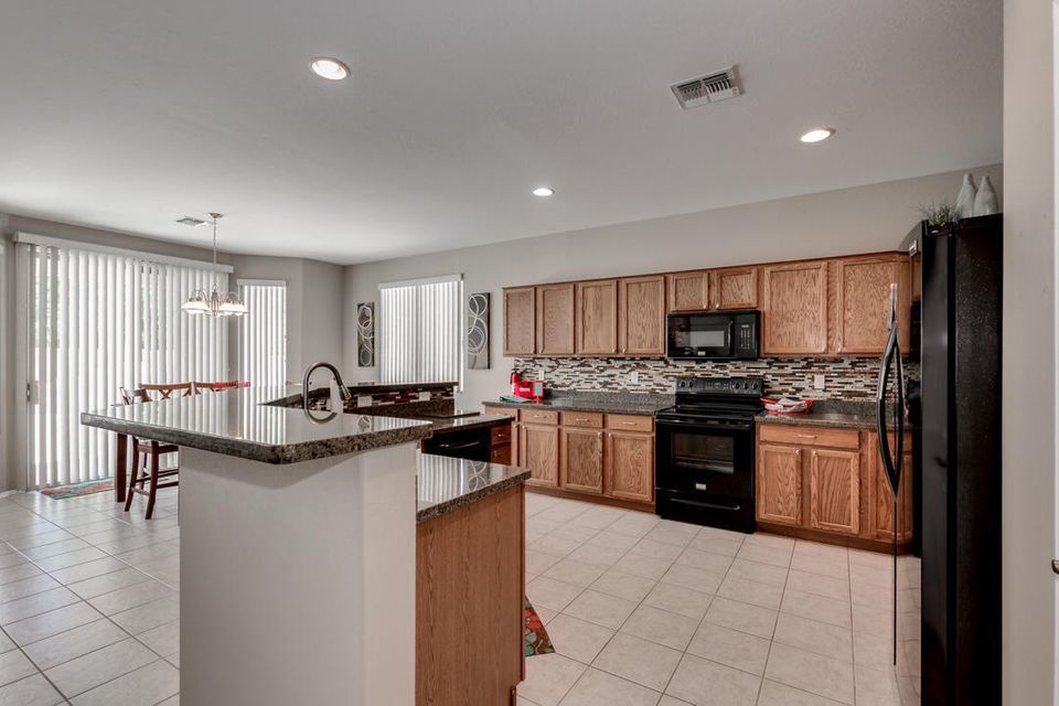 Pristine 3/2 Furnished Vacation Property property image