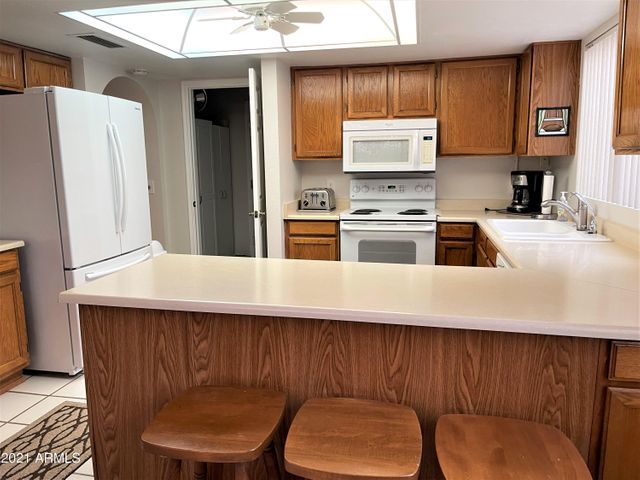 Furnished 2 bed, 2 bath in Westbrook Village property image