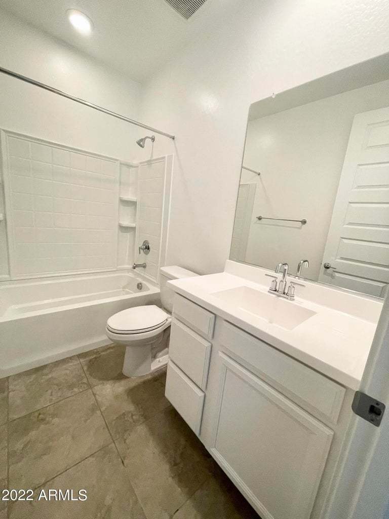 3831 S 63rd Dr property image